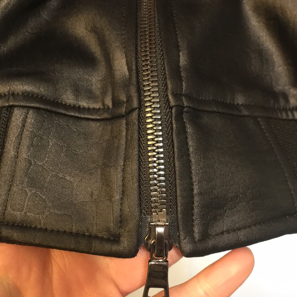 Calvin Rucker vest - Picture 4 of 9